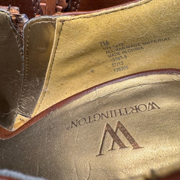 Worthington Brown Ankle Boots with Block Heel and Side Zipper - Picture 4 of 7